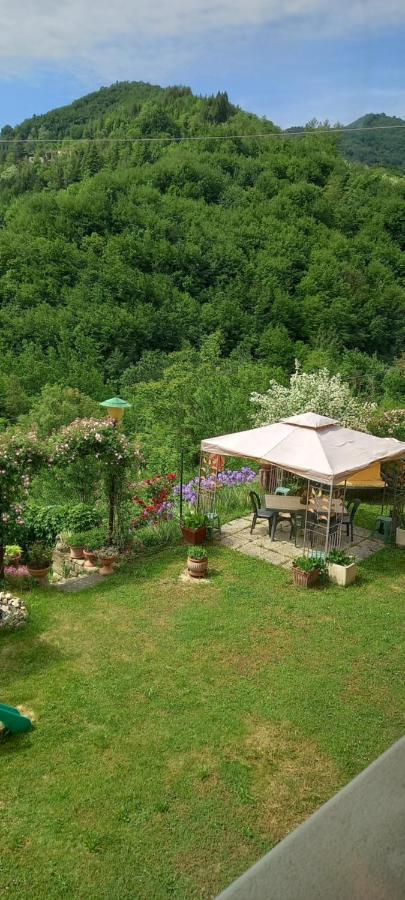 Ca D' Fefi Bed & Breakfast Gorzegno Eksteriør bilde