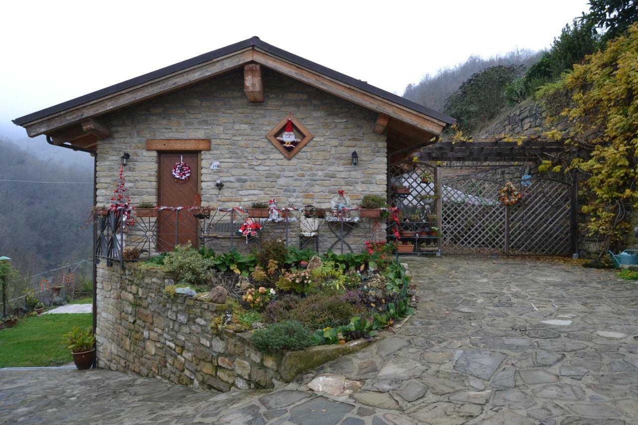 Ca D' Fefi Bed & Breakfast Gorzegno Eksteriør bilde